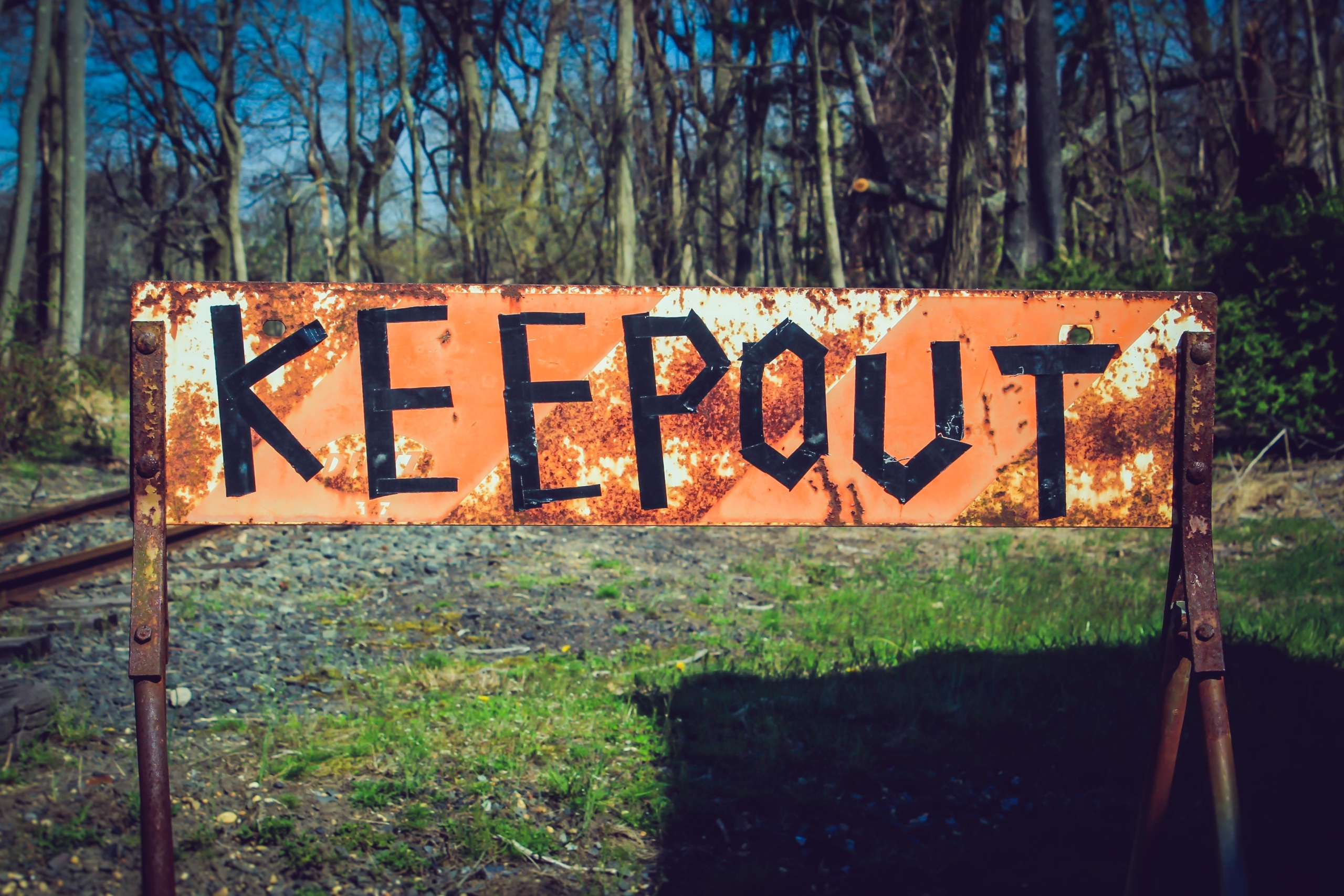 keepout - fuera
